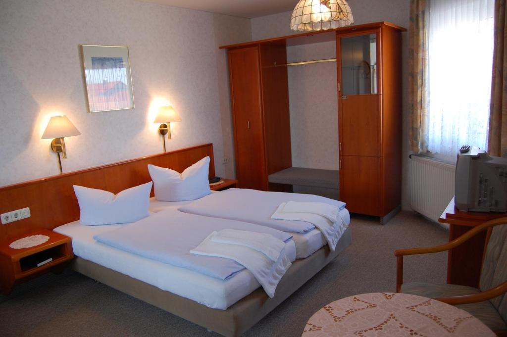 Rennstieg-Hotel Rettelbusch Kammerforst Стая снимка
